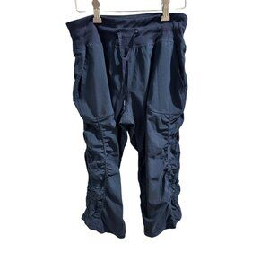 🍒 2/$20Navy Drawstring Capri Pants With Ruched Sides & Elastic Waistband sz M